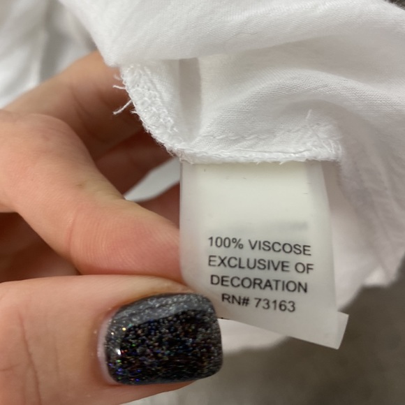 Spence Top Three Quarter Sleeve with Pin Tucked Neckline White Size: Medium - Picture 4 of 4